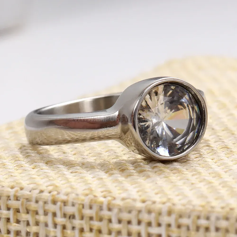 Single Zirconia Inlaid Stainless Steel Solitaire Ring