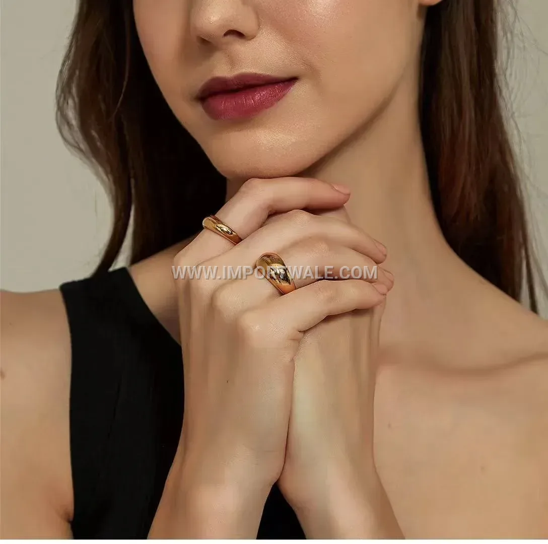 Minimalist Gold Plated Curved Stainless Steel Band Ring