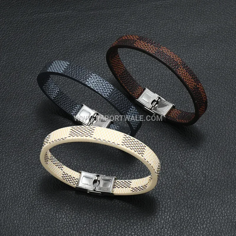 Minimalist Striped Leather Wrap Bracelet with Alloy Clasp