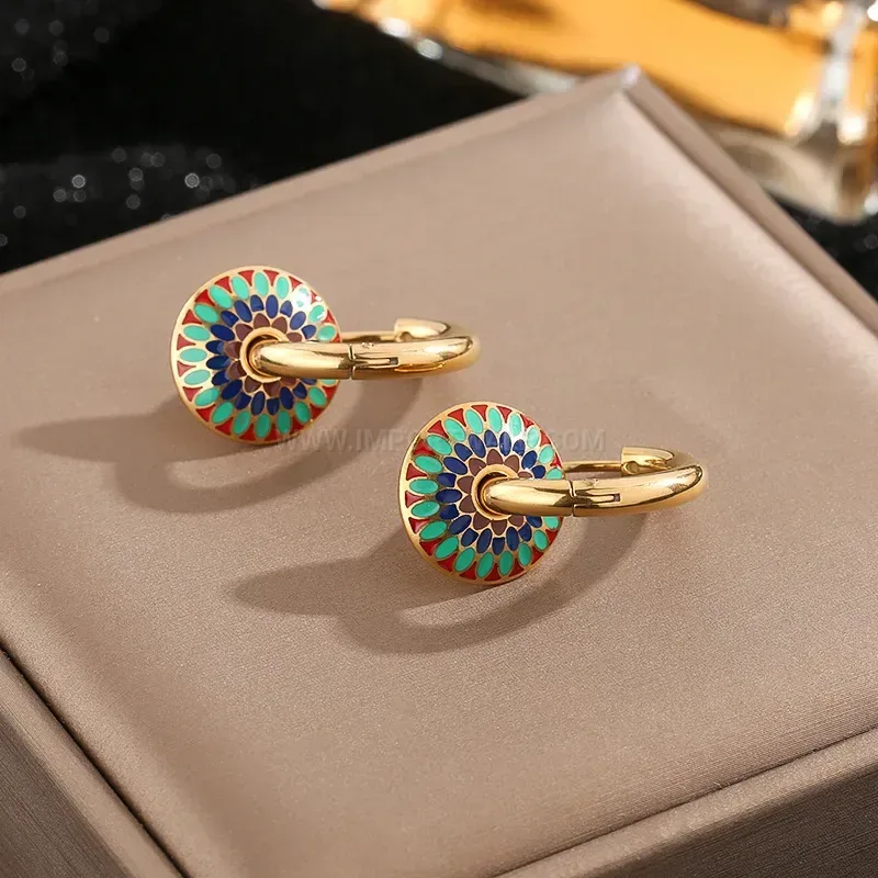 Bold Enameled Daisy Pattern Titanium Steel Jewelry Set