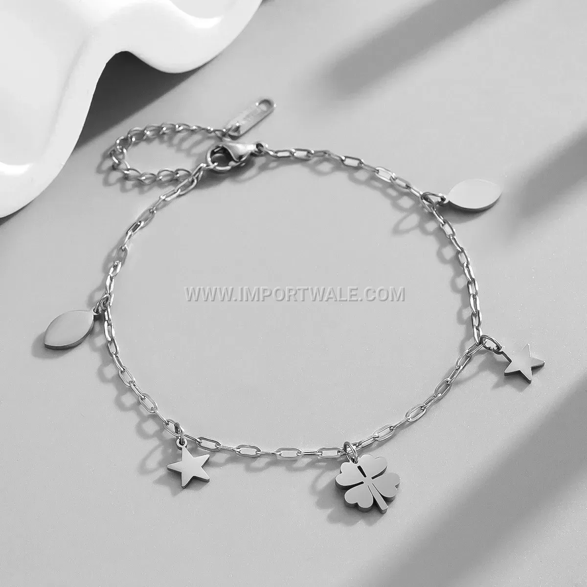 Minimalist Gold Plated Stainless Steel Clover Charm Anklet