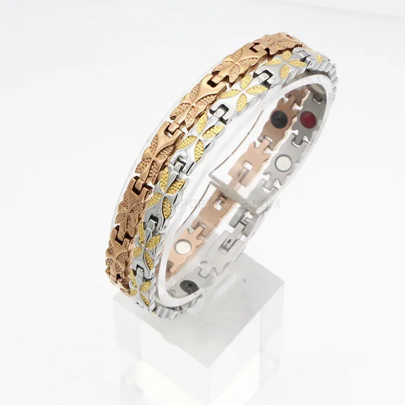 Elegant Delicate Four-Leaf Flower Titanium Bio Magnetic Bracelet