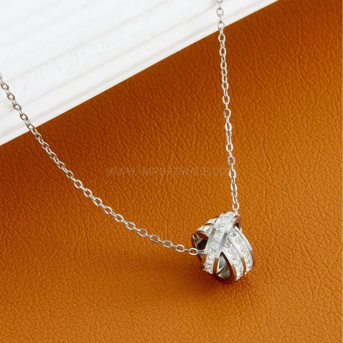 Fashion Pave Interlocking Double Ring Titanium Steel Pendant Necklace