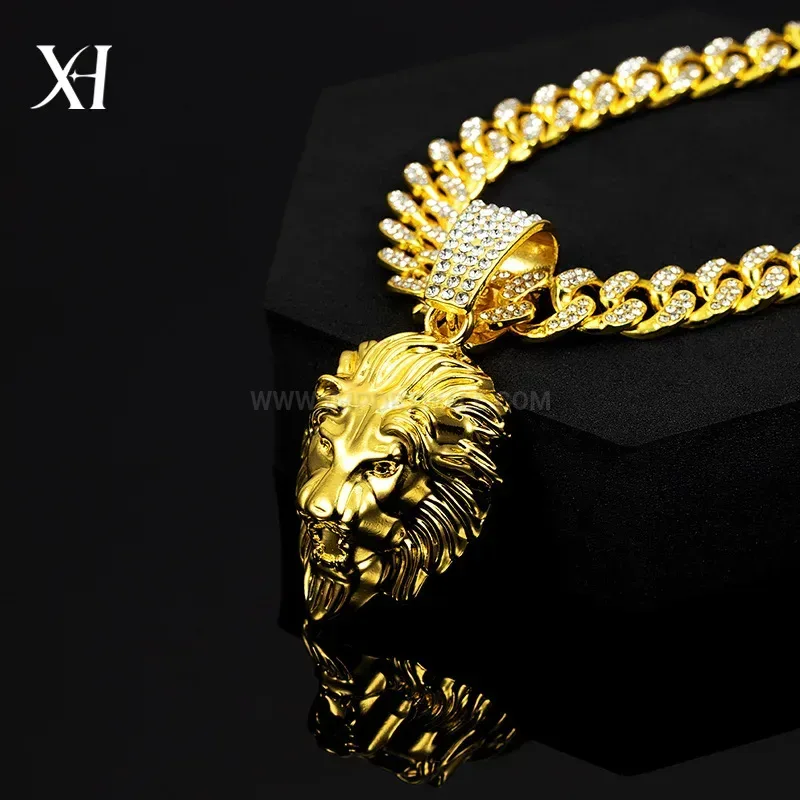 Elegant Iced Out Alloy Lion Head Pendant Cuban Chain Necklace