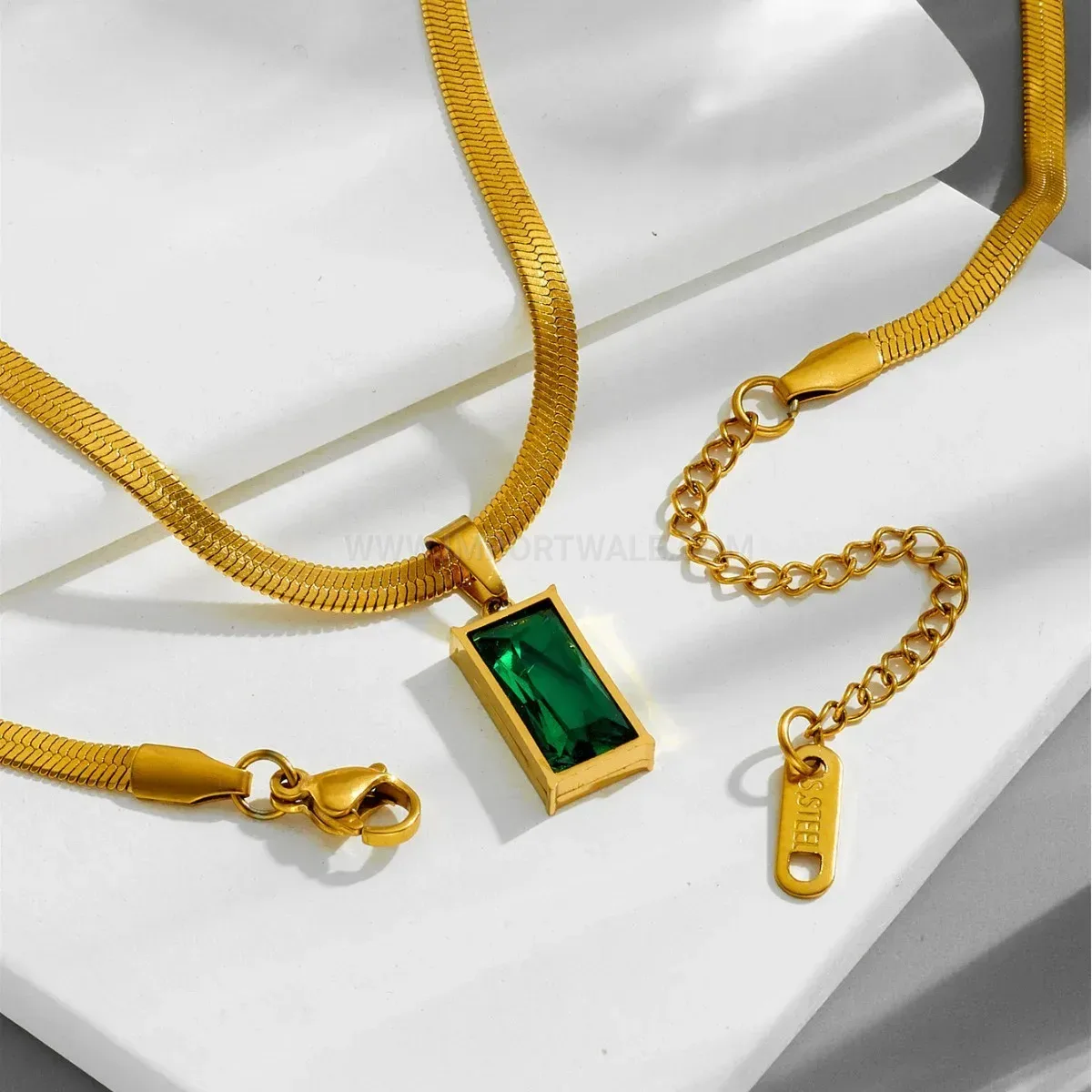 Elegant Gold Tone Snake Chain Square Green Zircon Necklace