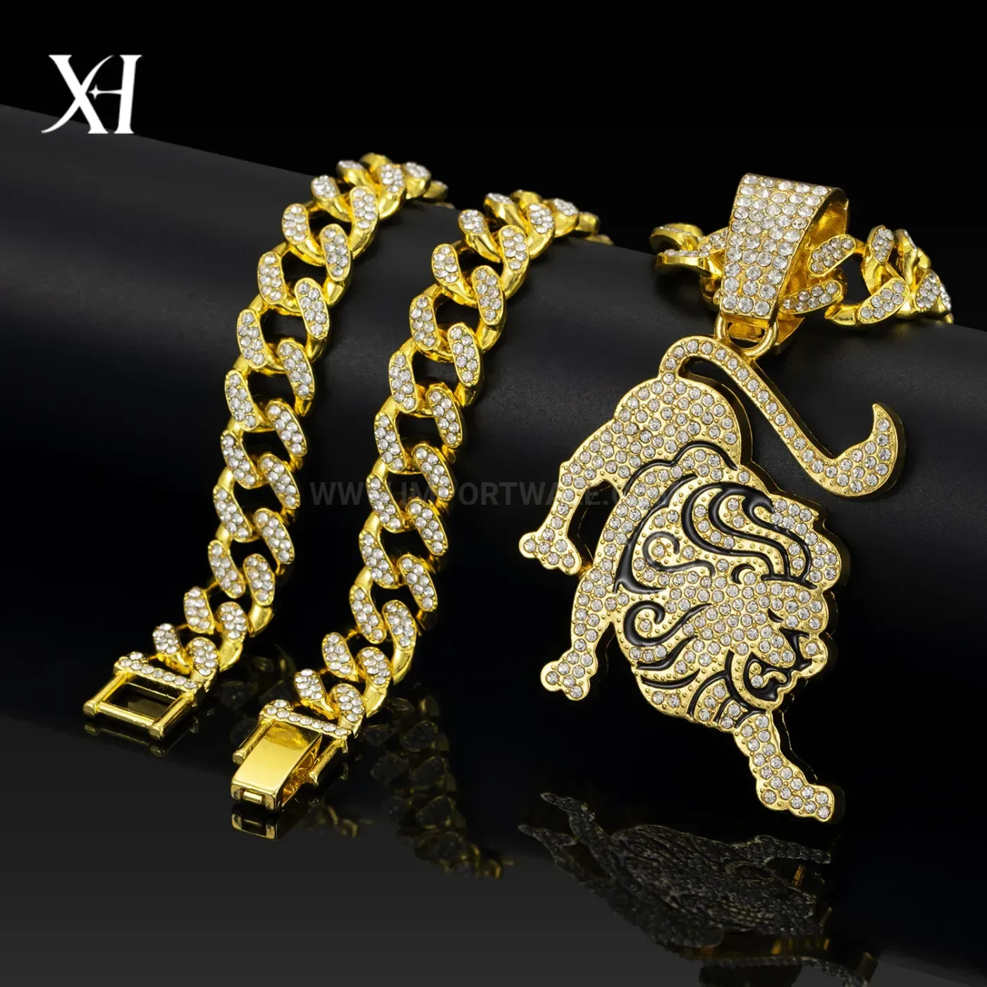 Trendy Iced Out Lion Pendant Cuban Link Hip Hop Necklace