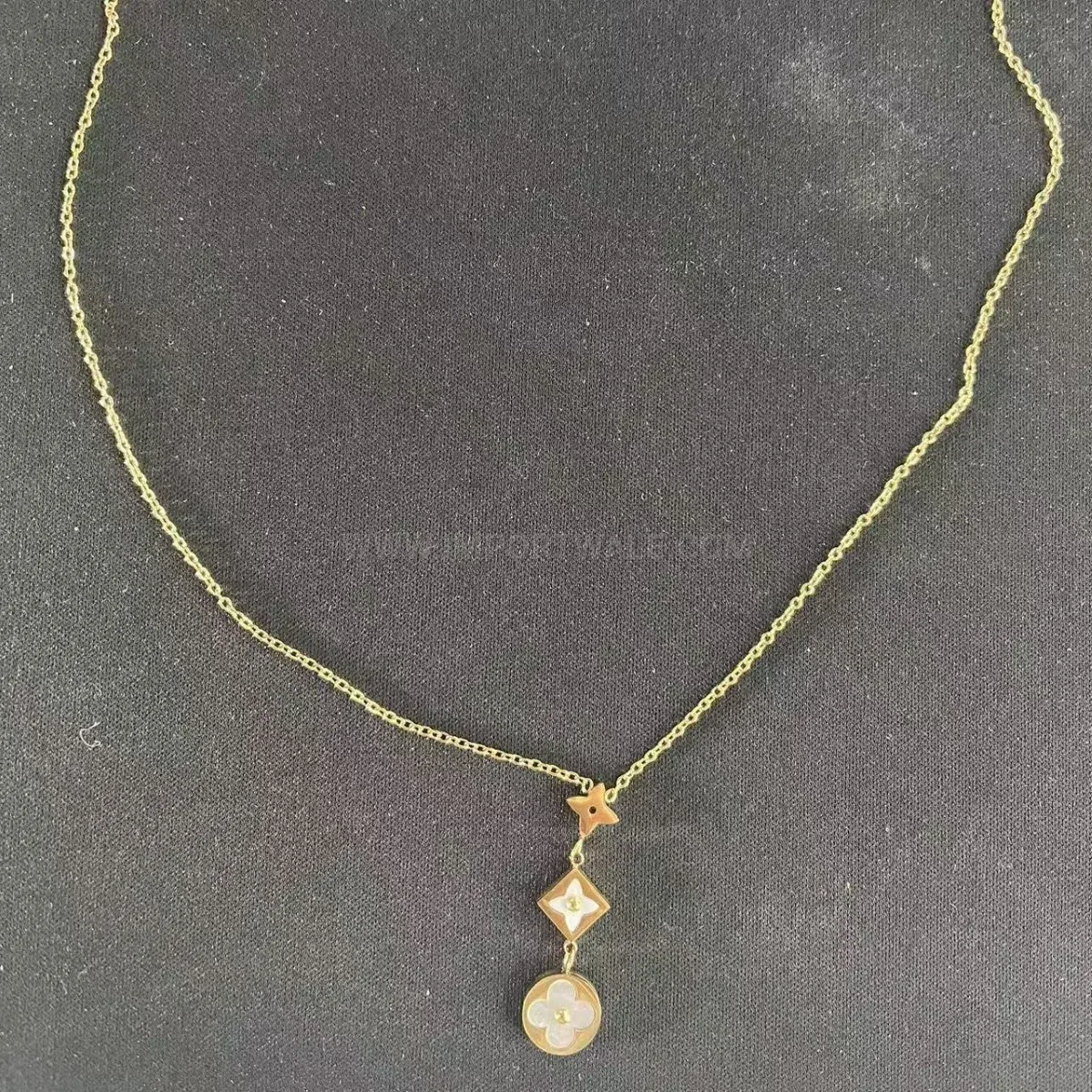 Fashion Gold Plated Titanium Steel Starburst Square Pendant Necklace
