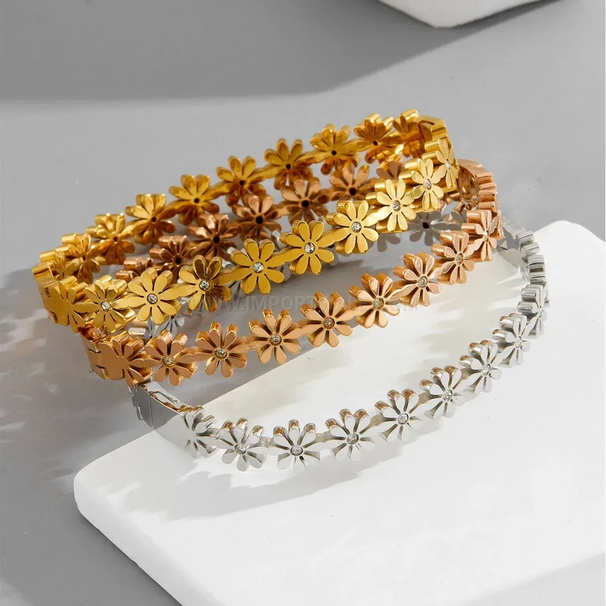 Classic Stainless Steel Daisy Flower Jewelry Set