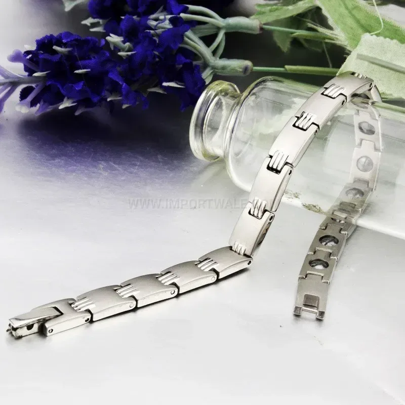 Bold Women's Slim Gold Plated Titanium Bio Magnetic Bracelet