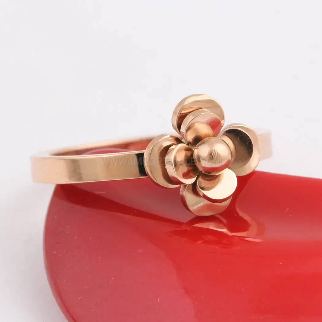 Stylish Rose Gold Rose Motif Stainless Steel Band Ring