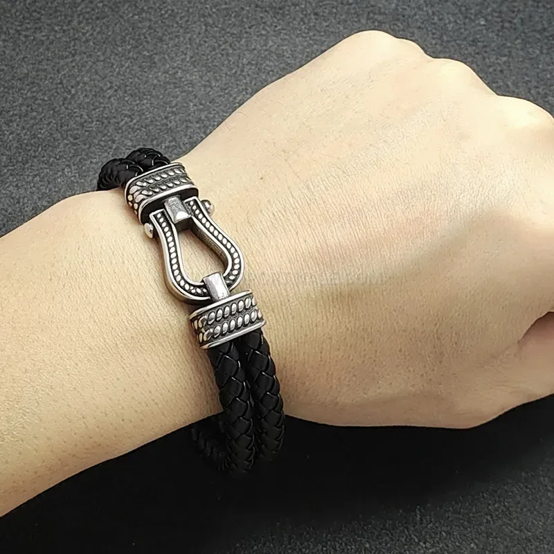 Elegant Dual Color Leather Horseshoe Clasp Stainless Steel Bracelet