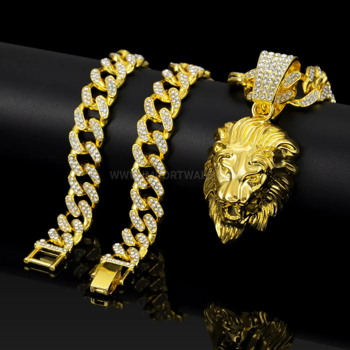Chic Lion Head Pendant Miami Cuban Chain Necklace