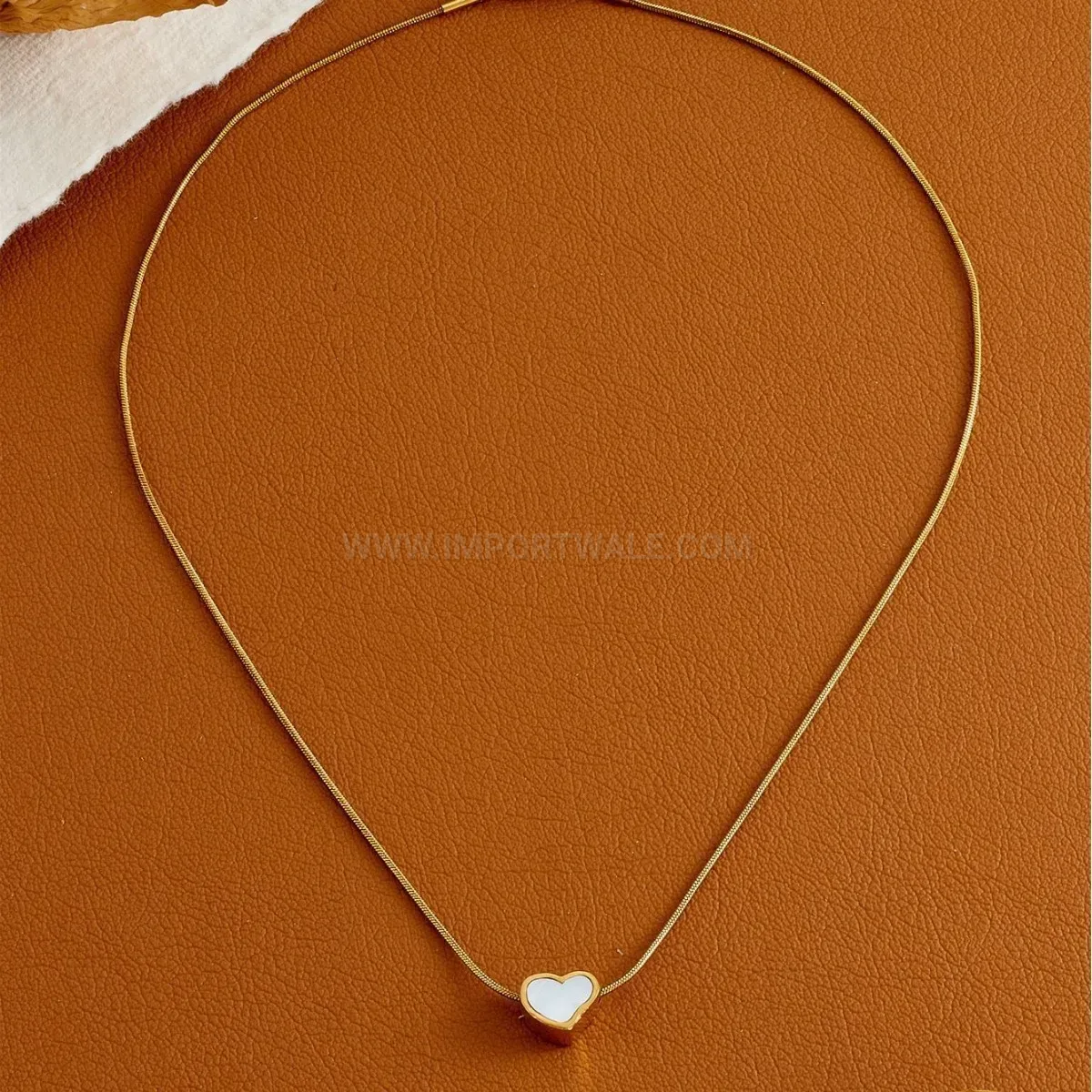 Elegant Delicate Heart Mother of Pearl Gold Plated Titanium Steel Necklace
