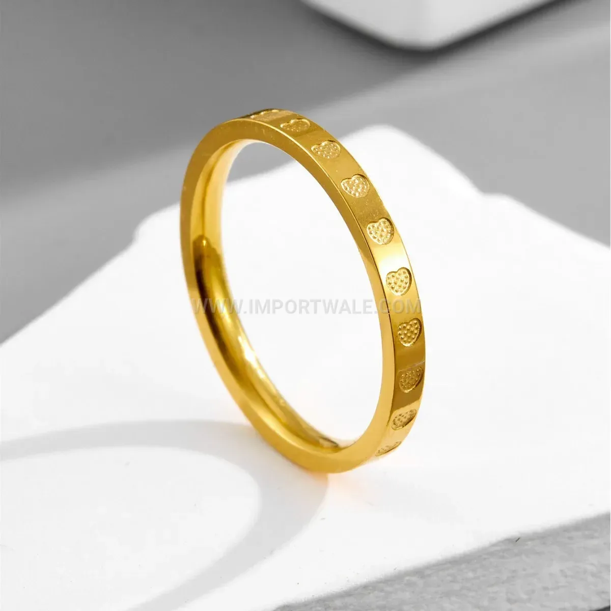 18K Gold Plated Heart Pattern Titanium Steel Ring