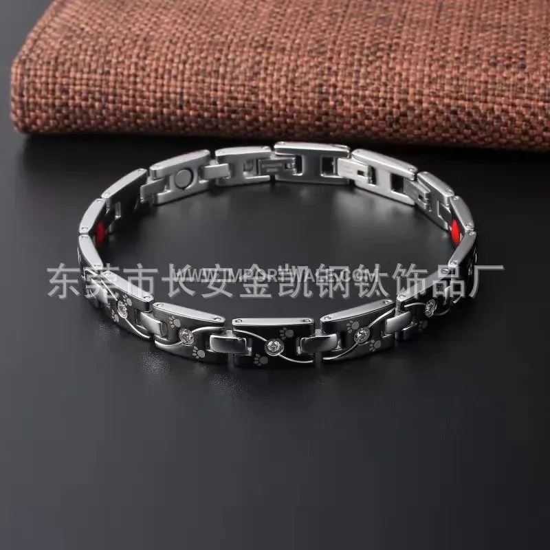 Women's Sleek Bio Magnetic Titanium Steel Chain Bracelet