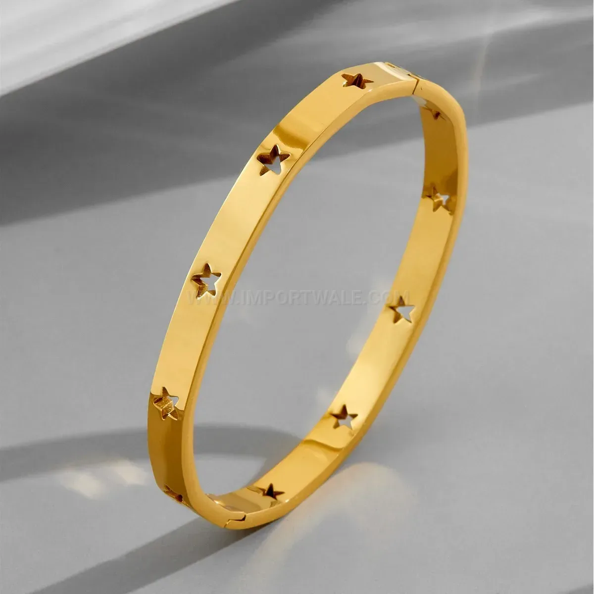 Fashion Cutout Star Titanium Steel Clasp Bangle Bracelet
