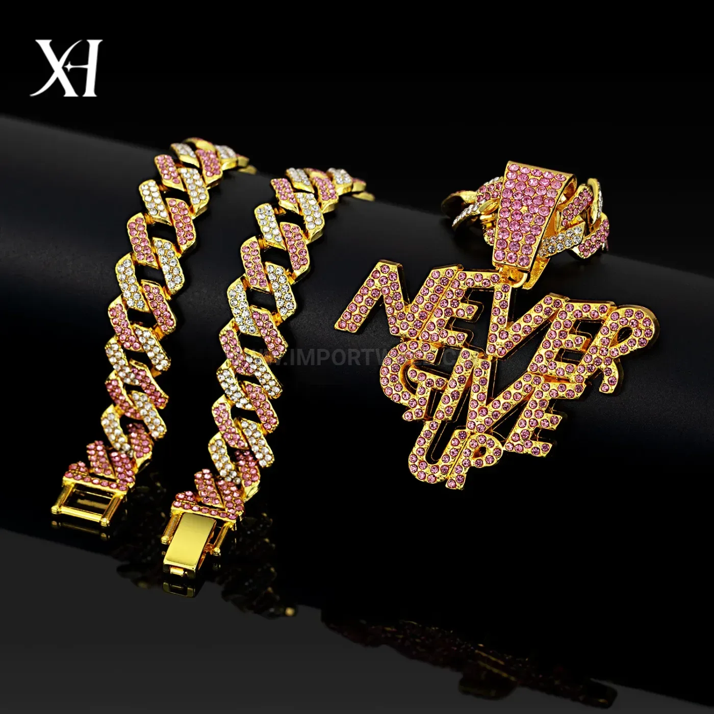 Trendy Two-Tone Zinc Alloy Never Give Up Letter Pendant Necklace