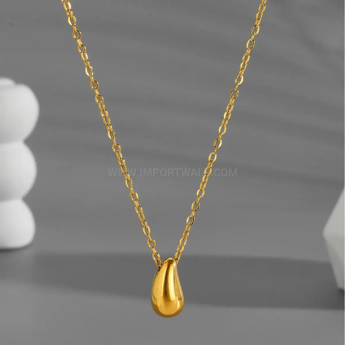 Trendy Minimalist Waterdrop Pendant Gold Plated Titanium Steel Choker Necklace