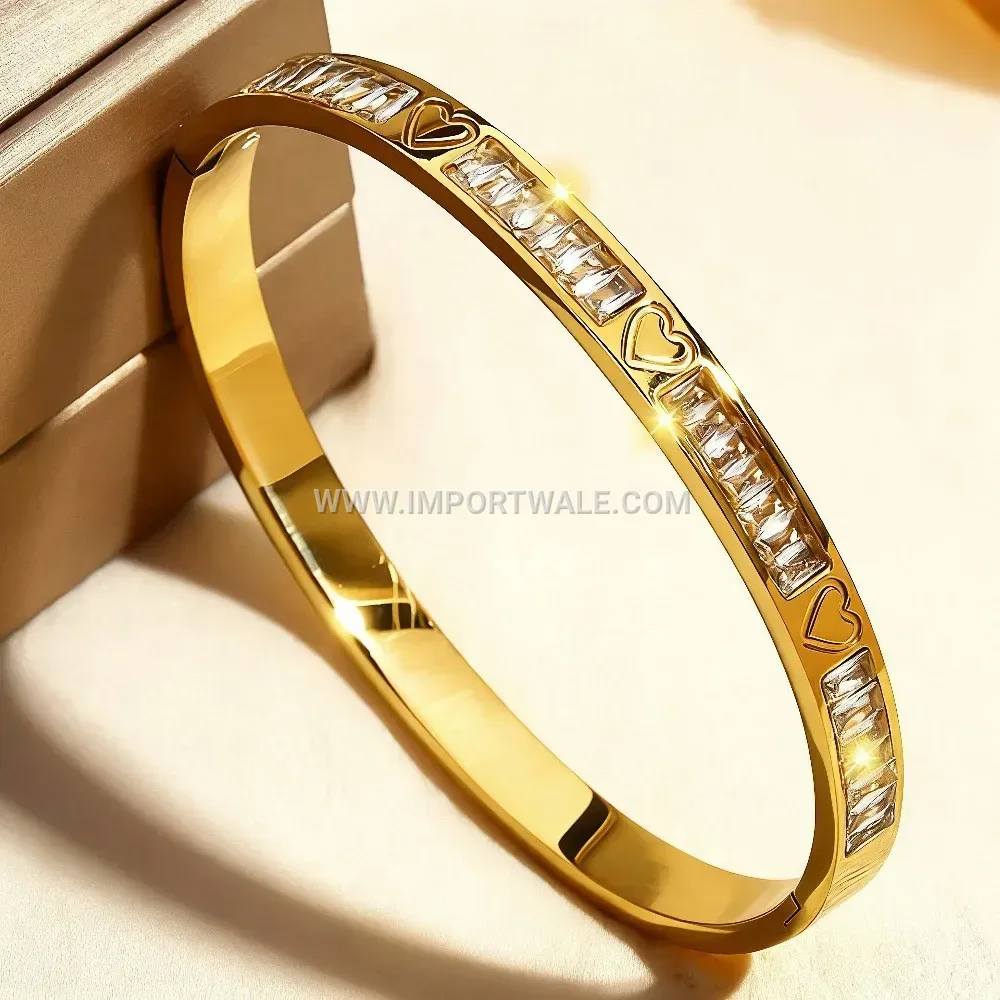 Gold Plated Stainless Steel Heart Zircon Bangle