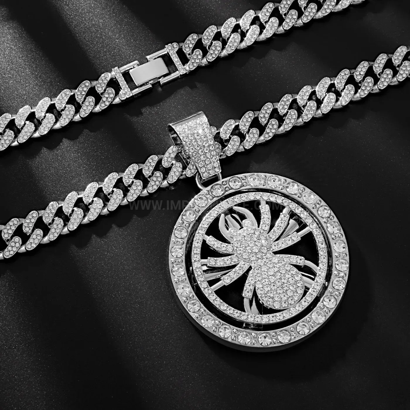 Spinning Spider Zinc Alloy Hip Hop Pendant Necklace
