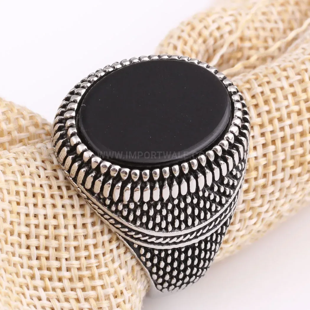 Fashion Vintage Textured Stainless Steel Gemstone Band Ring