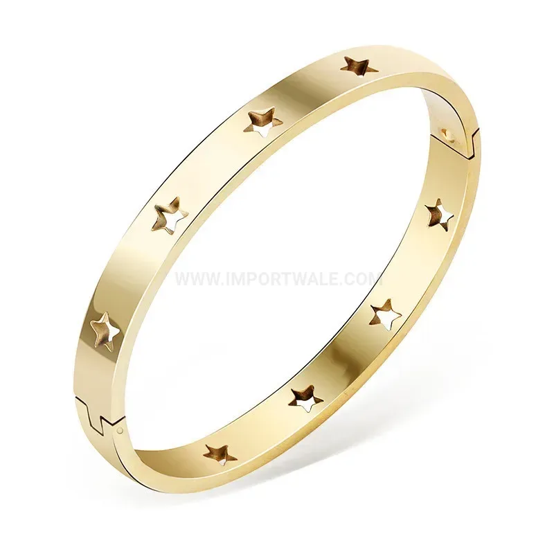 Cutout Five-Point Star Titanium Steel Clasp Bangle