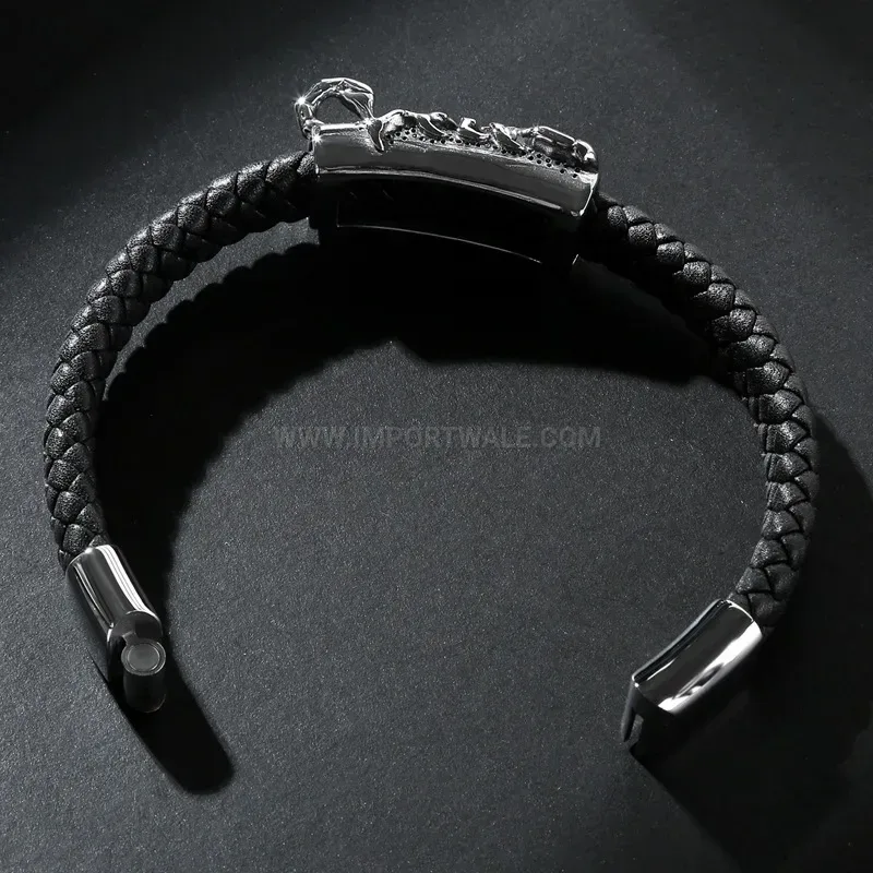 Scorpion Motif Genuine Leather Stainless Steel Men Bracelet