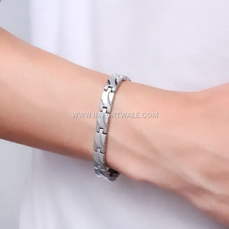 Seven Millimeter Wide Striped Magnetic Titanium Steel Link Bracelet