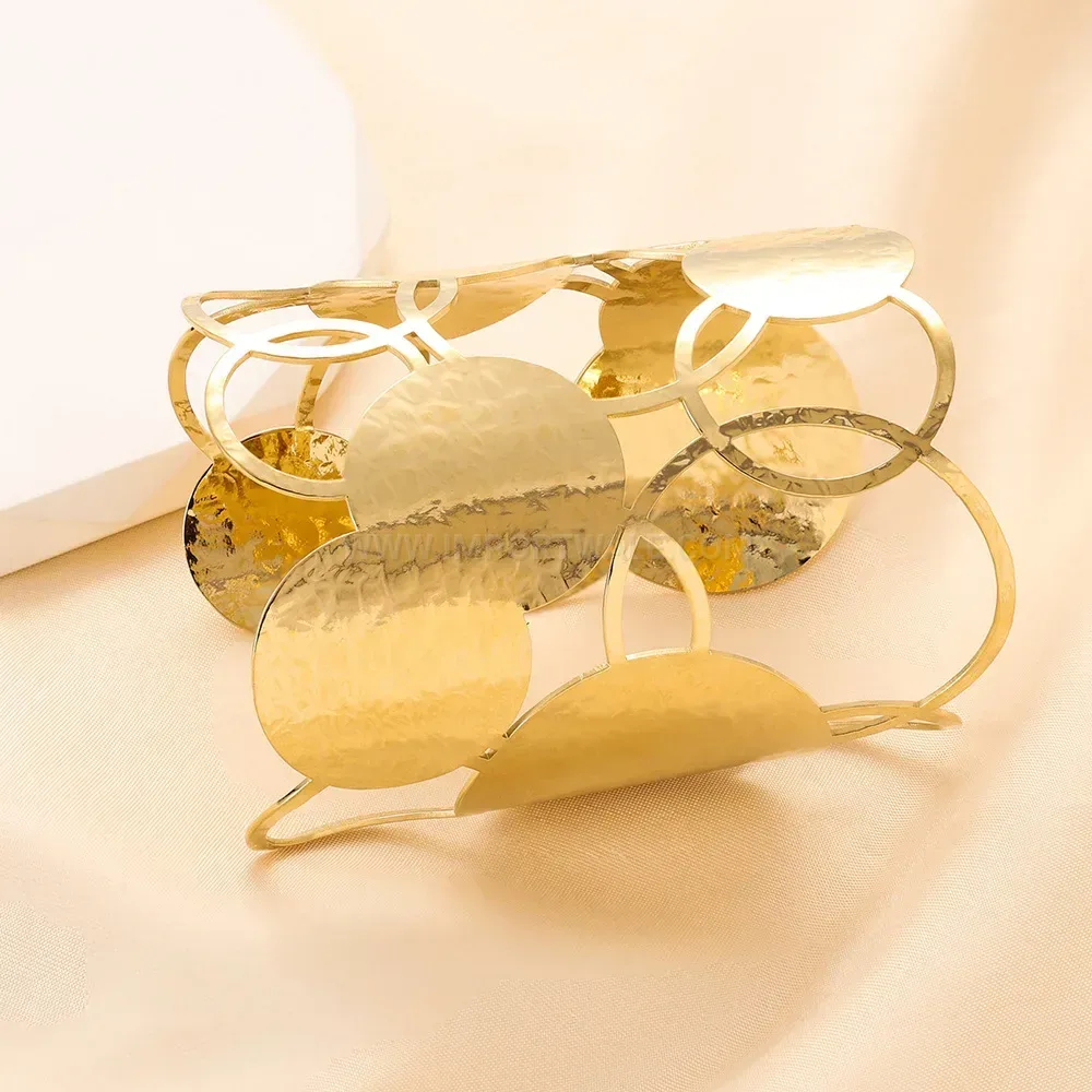 Stylish Cutout Heart Open Cuff Stainless Steel Bangle Bracelet