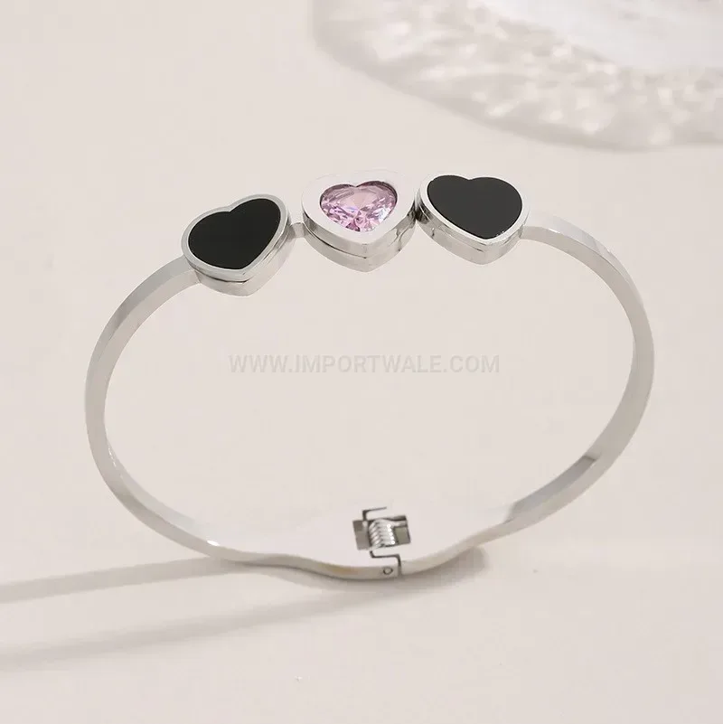 Modern Heart Shell and Crystal Titanium Steel Open Cuff