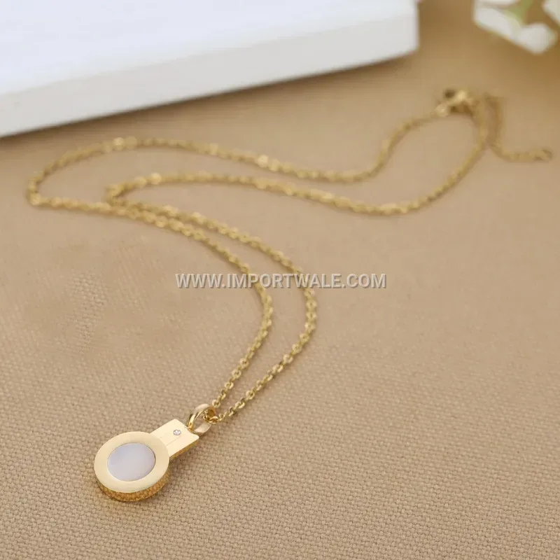 Gold Stainless Steel Shell Inlaid Circular Pendant Necklace
