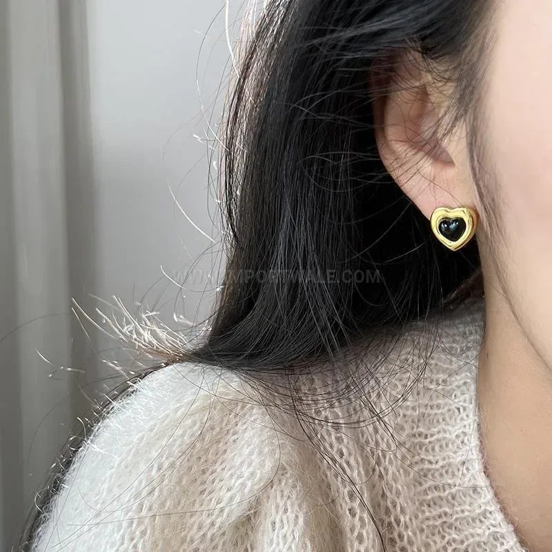 Bold Gold Plated Heart Pendant Snake Chain Necklace and Studs Set