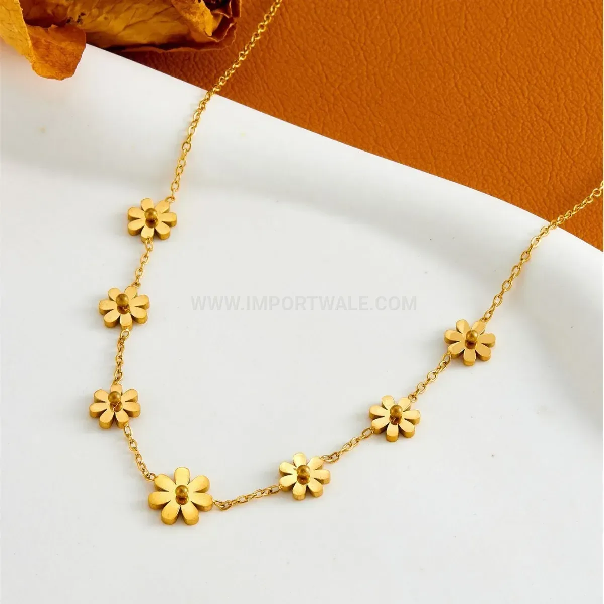 Premium Gold Titanium Steel Seven Daisy Flower Pendant Necklace