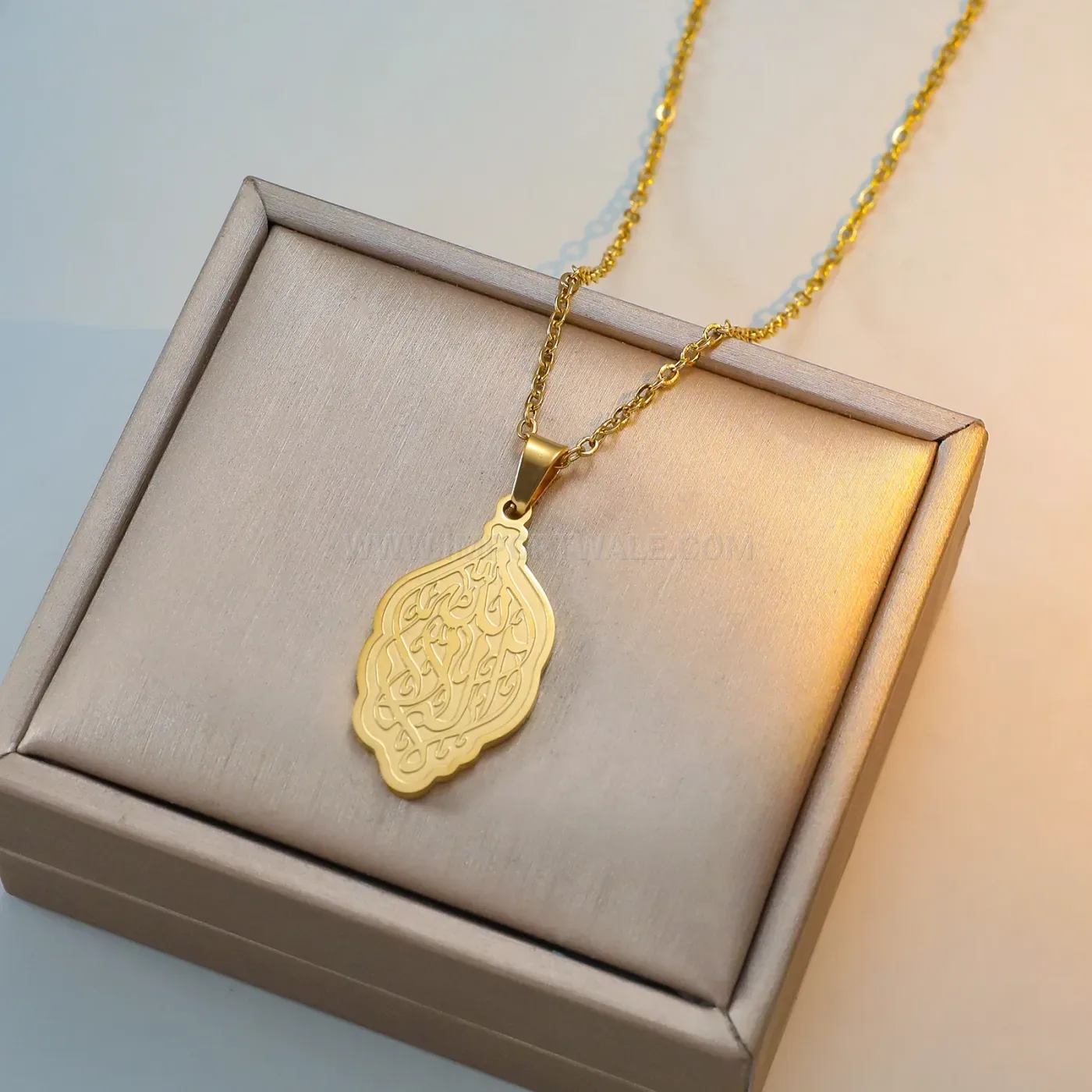Premium Stainless Steel Teardrop Arabic Calligraphy Allah Pendant Necklace