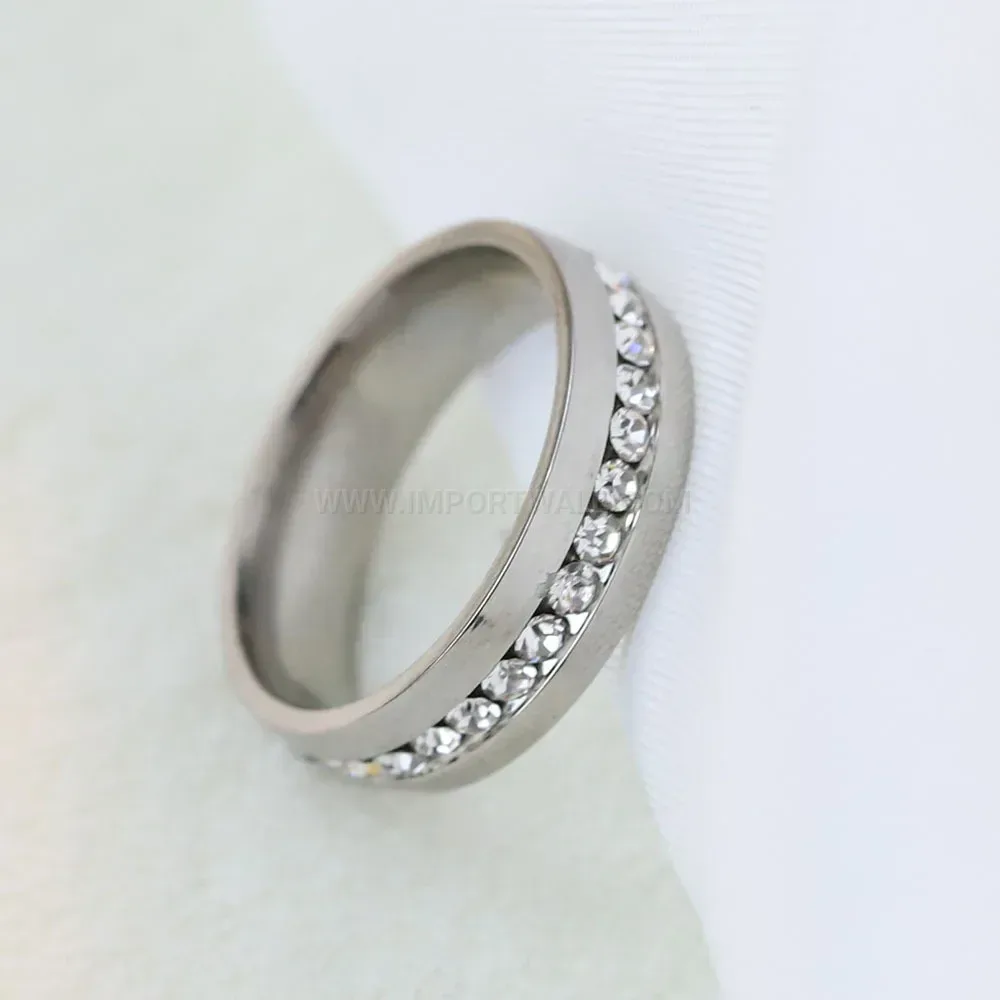 Single-Row Crystal Inlaid Stainless Steel Band Ring