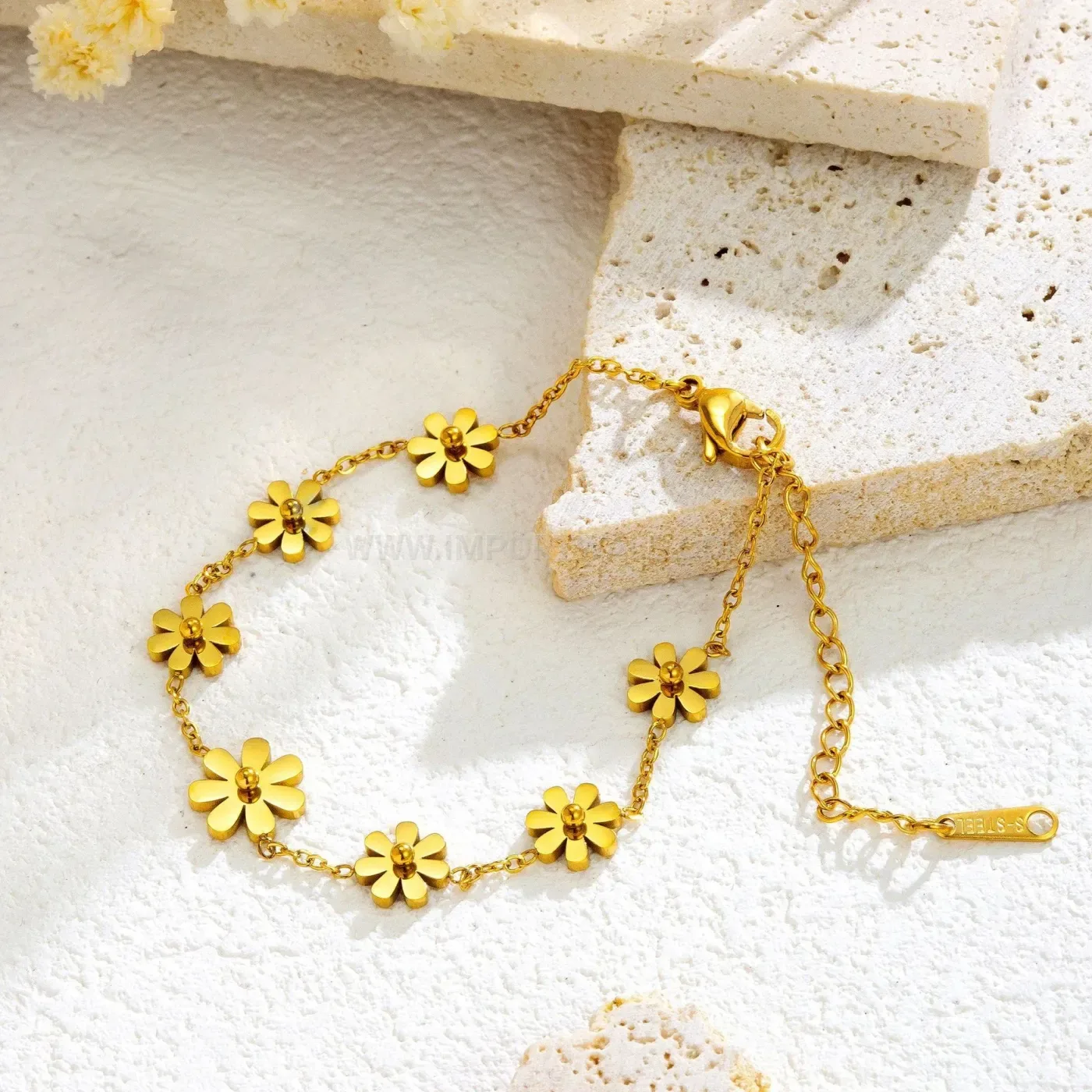 Fashion Gold Plated Stainless Steel Daisy Flower Pendant Necklace