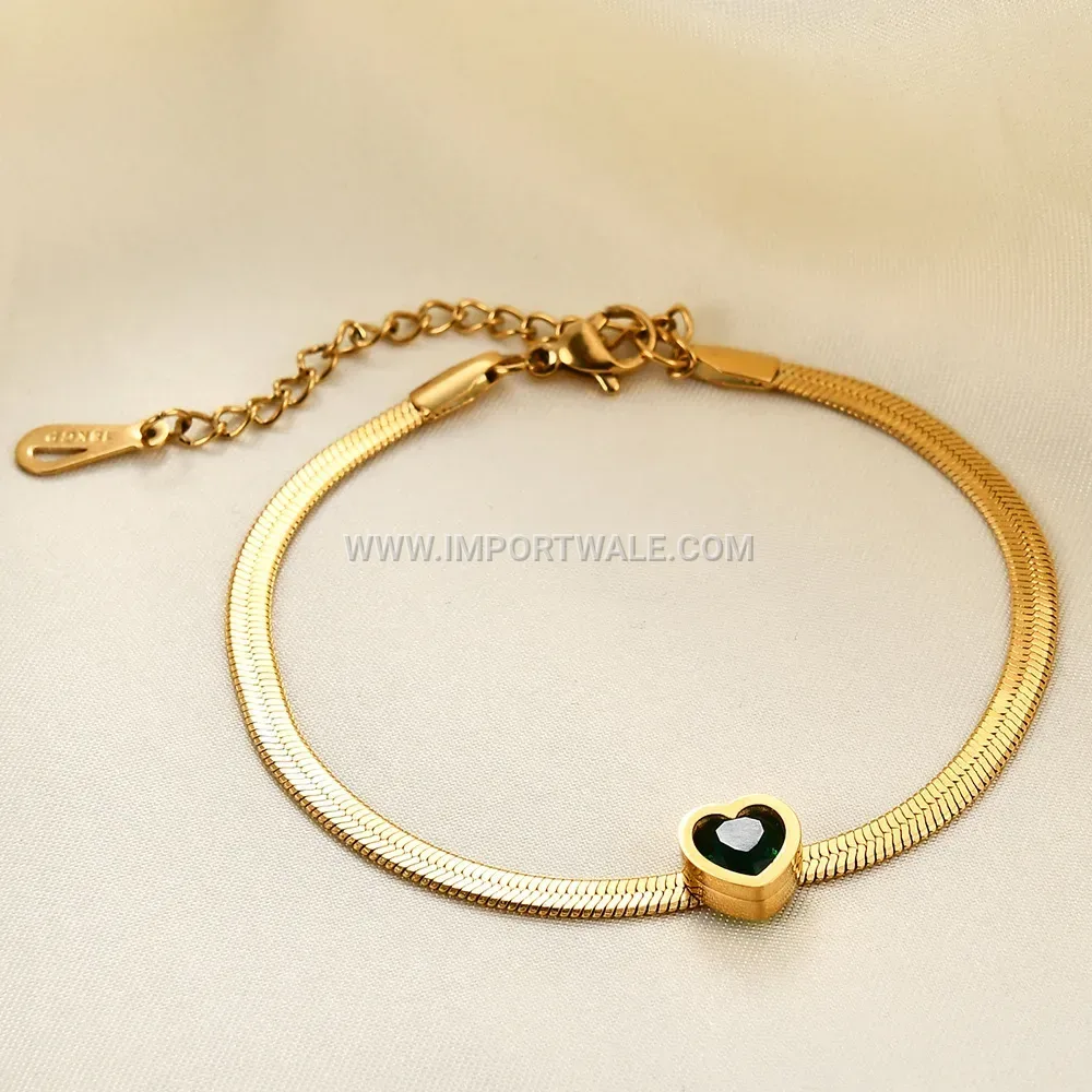 Stainless Steel Blade Chain Bracelet with Heart Cubic Zirconia