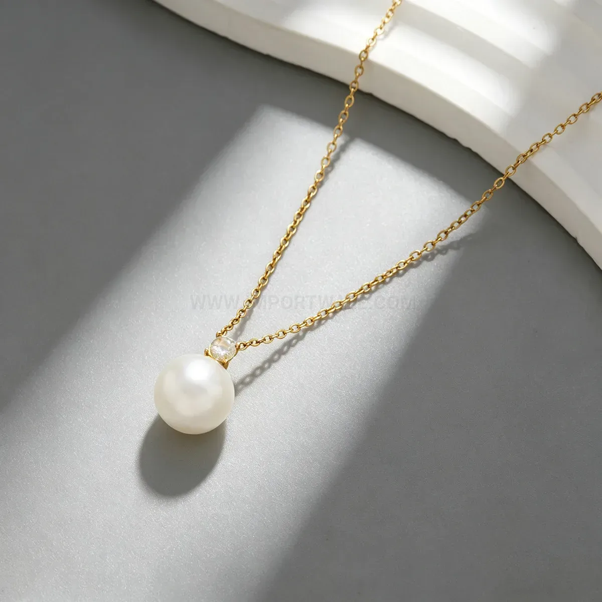 Premium Stainless Steel Imitation Pearl Rhinestone Pendant Necklace