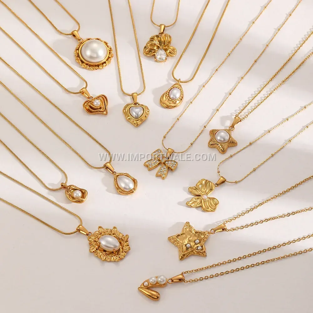 Gold Plated Brushed Heart Pendant Link Chain Necklace