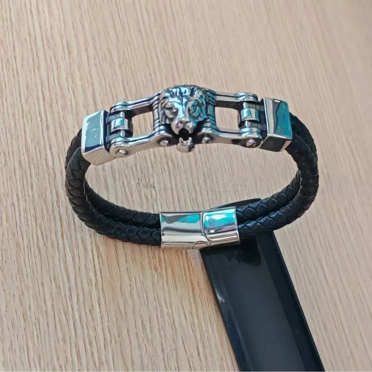 Sculpted Lion Head Stainless Steel Magnetic Leather Bracelet