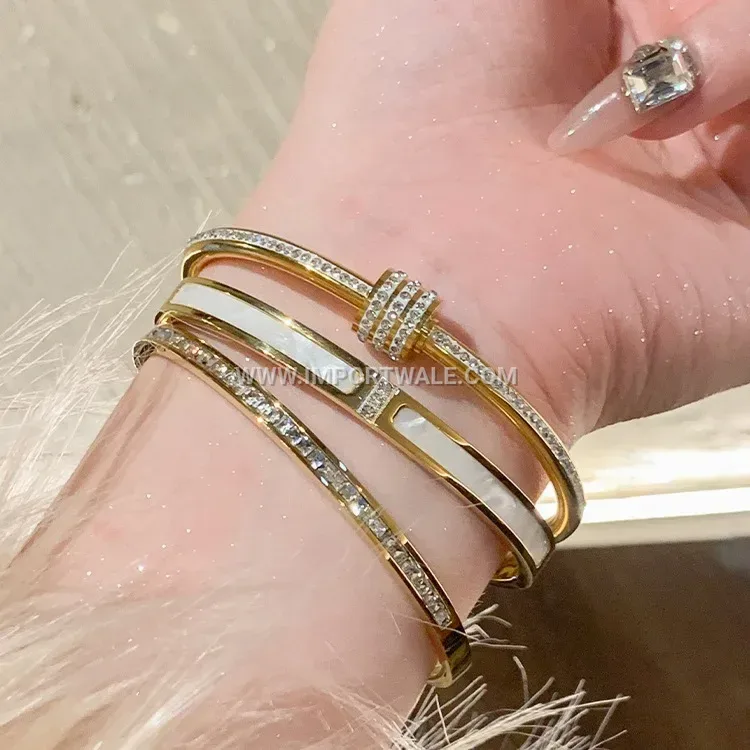 Tricolor Faux Leather Studded Wrap Bracelet with Magnetic Clasp