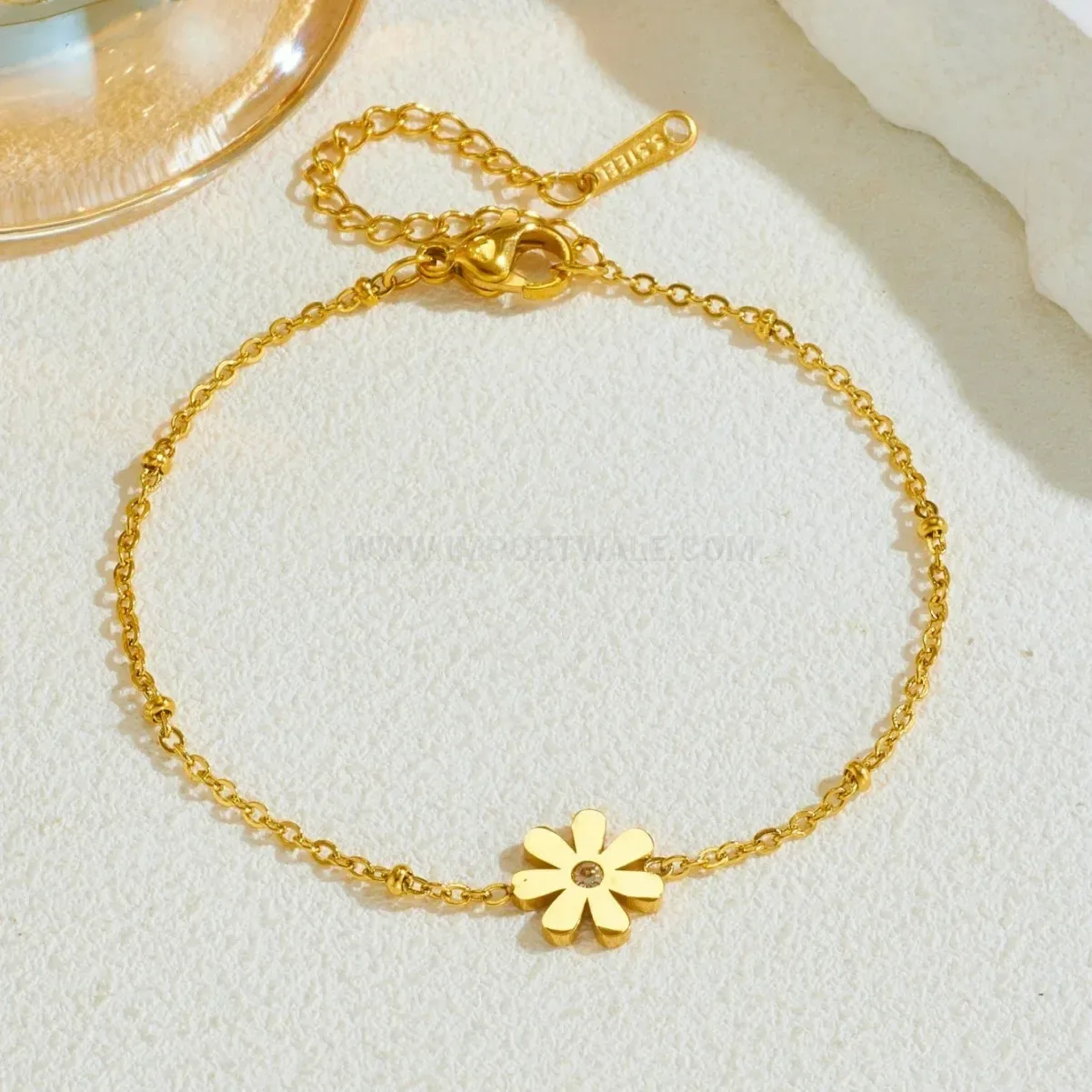 Modern Gold Daisy Stainless Steel Necklace Earring Bracelet Set