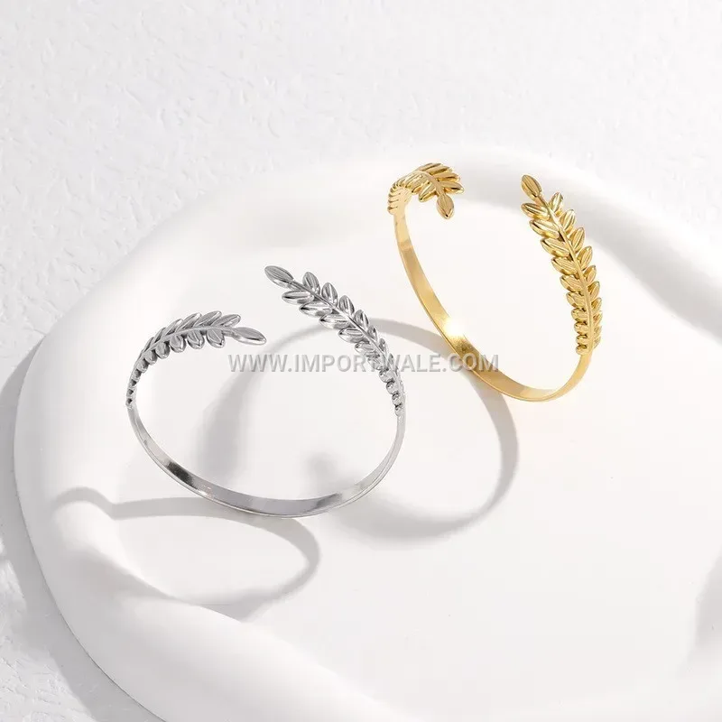 Embossed Wheat Ear Open C Shape Stainless Steel Bangle