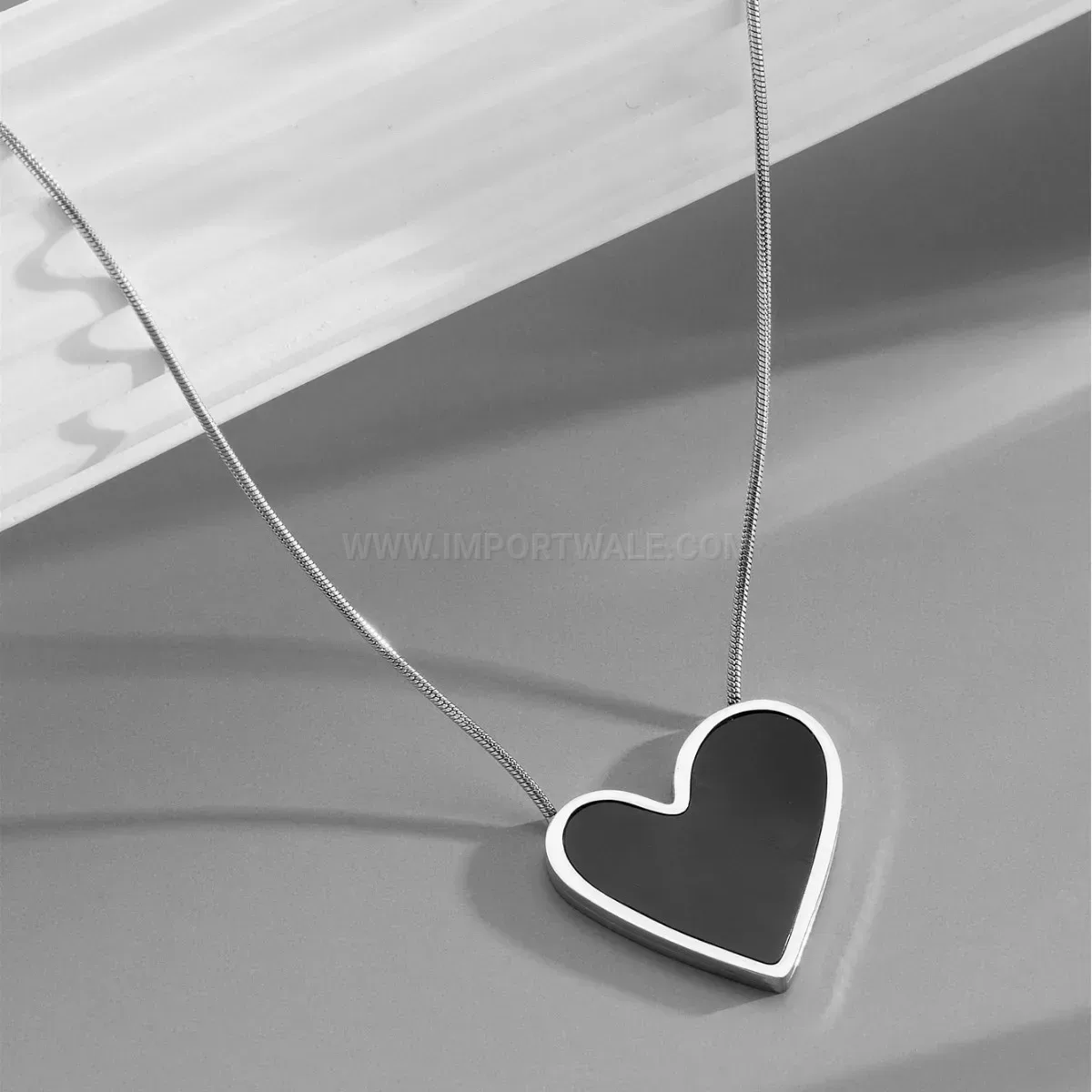 Fashion Heart Acrylic Pendant Stainless Steel Snake Chain Necklace