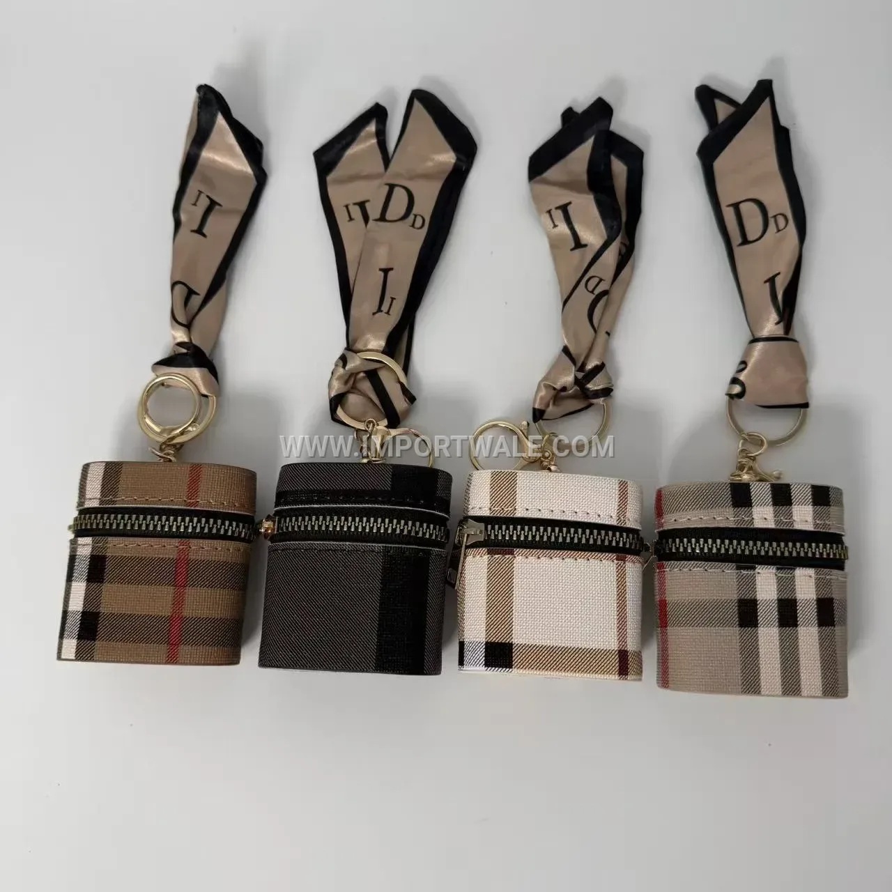 Embossed Striped Leather Mini Pouch and Key Ring Earphone Case