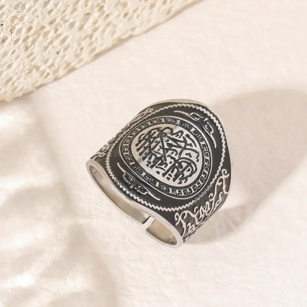 Modern Stainless Steel Tawheed Calligraphy Arabic Script Religious Band Ring