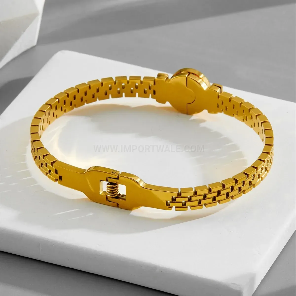 Gold-Plated Titanium Steel Roman Numeral Disc Bangle