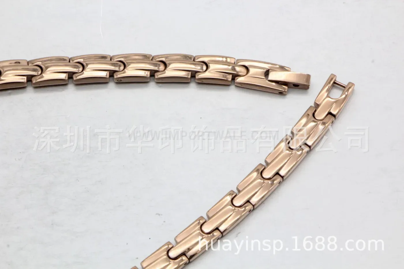 Elegant Sleek Geometric Pure Titanium Magnetic Link Chain Necklace