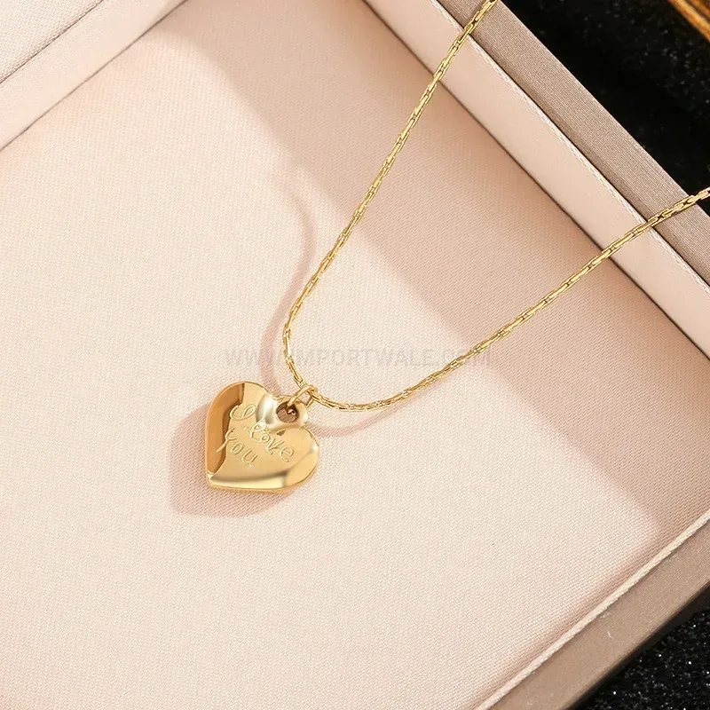 Classic Titanium Steel Heart Charm Pendant Necklace in Gold