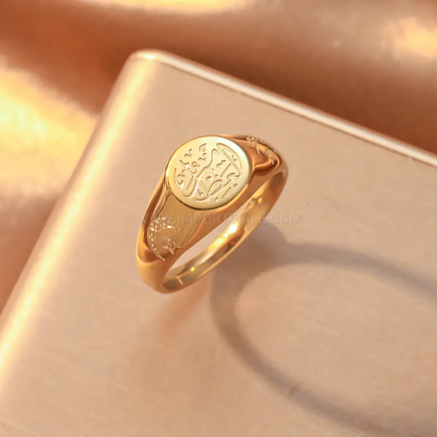 Trendy Stainless Steel Crescent Moon Crescent Calligraphy Signet Ring